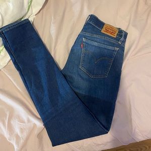 Levi’s 710- super skinny size 28